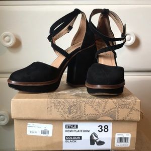 Free People Remi Platform